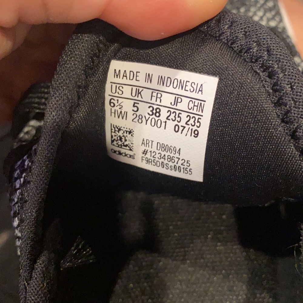 Adidas - Picture 5 of 5